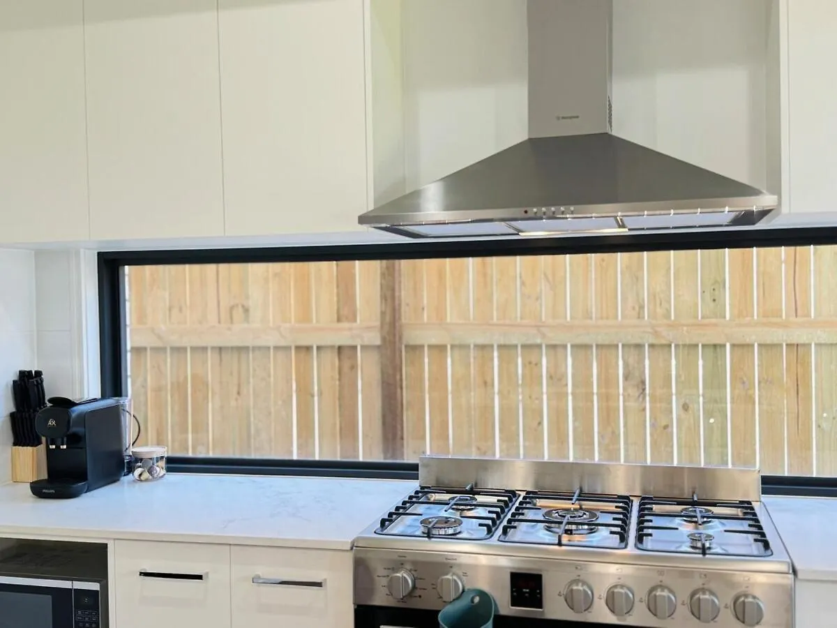 Charming 4Bdr Holiday Home In Heathwood Doolandella