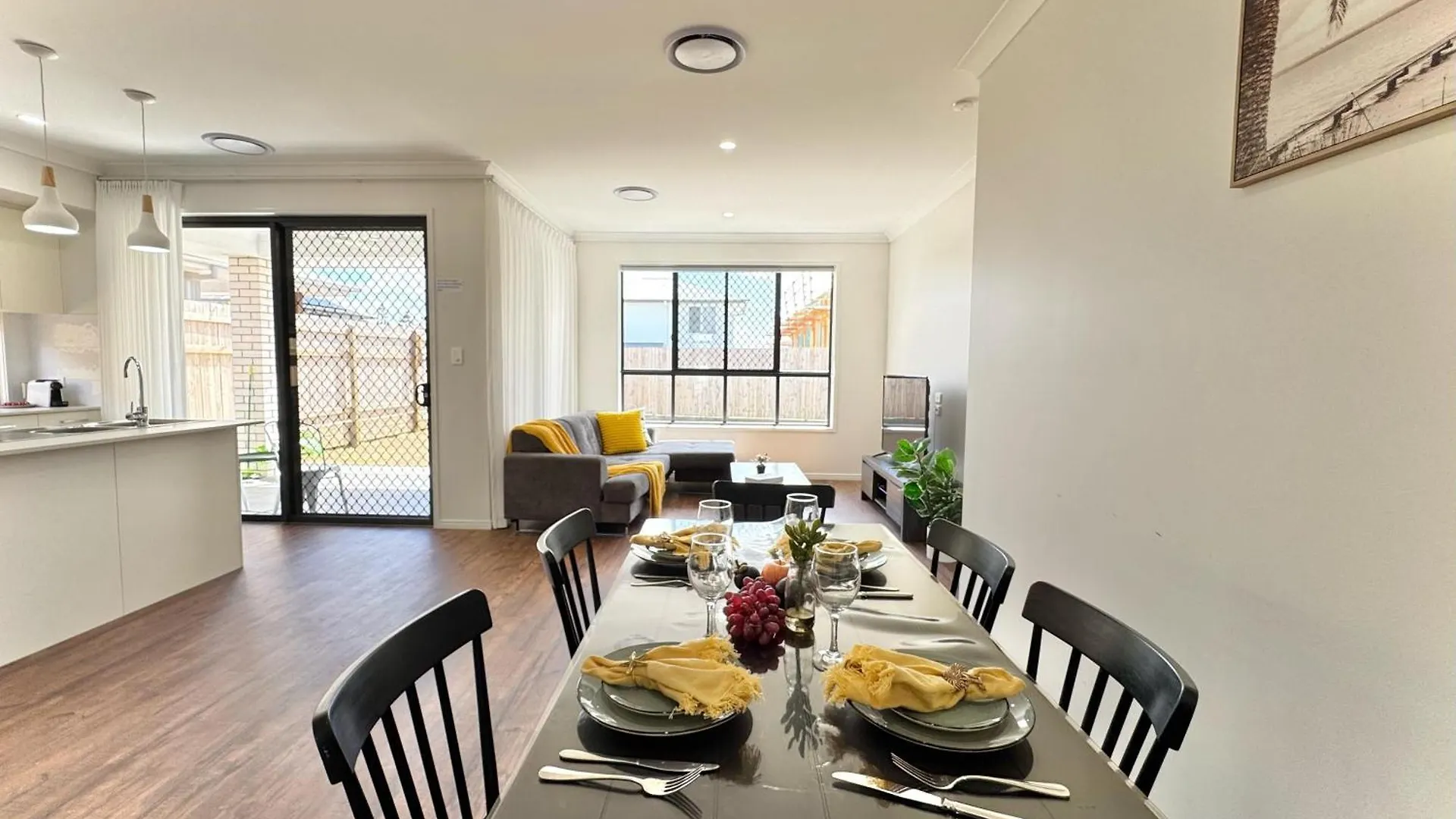 Charming 4Bdr Holiday Home In Heathwood Doolandella