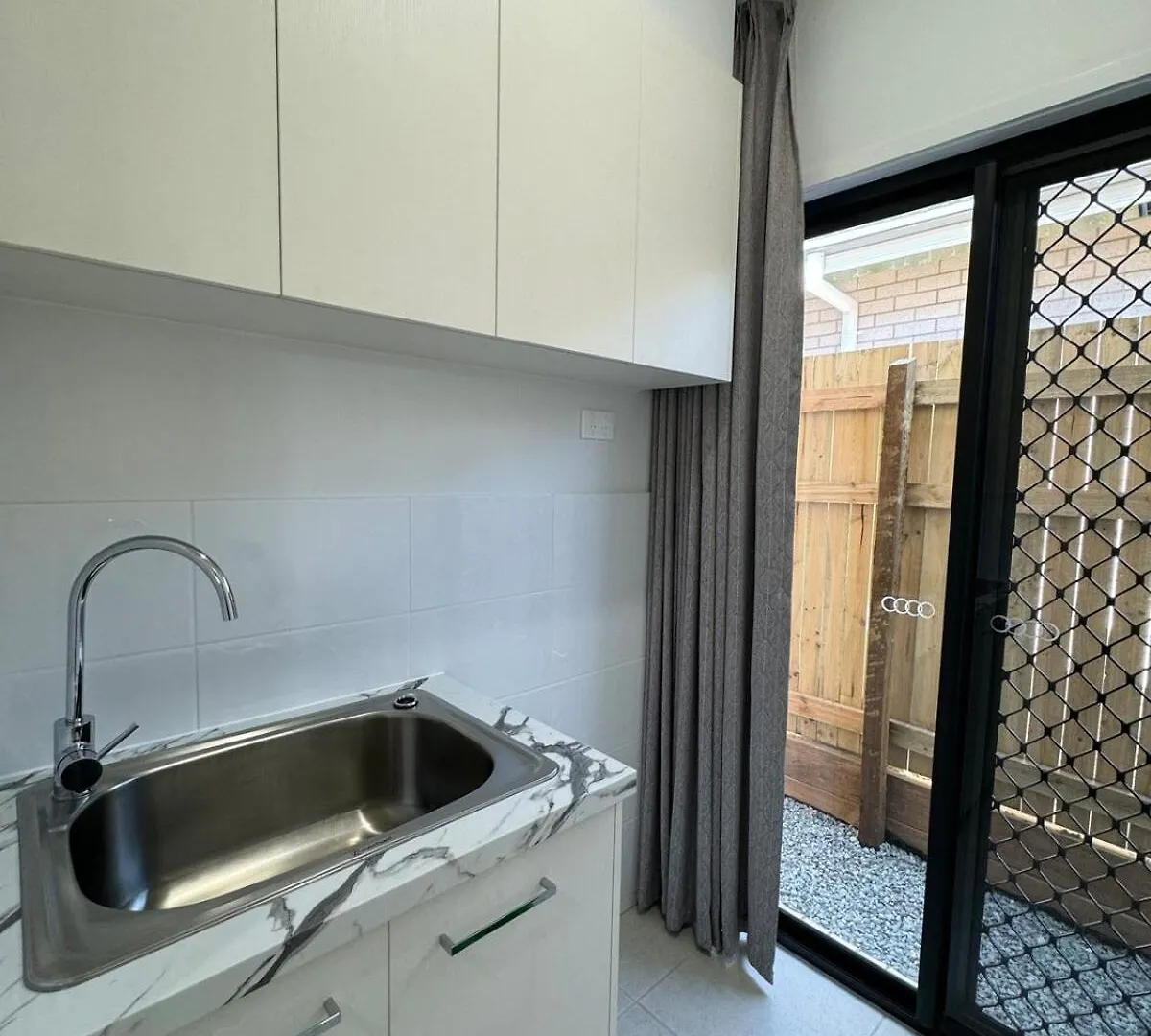 Charming 4Bdr Holiday Home In Heathwood Doolandella
